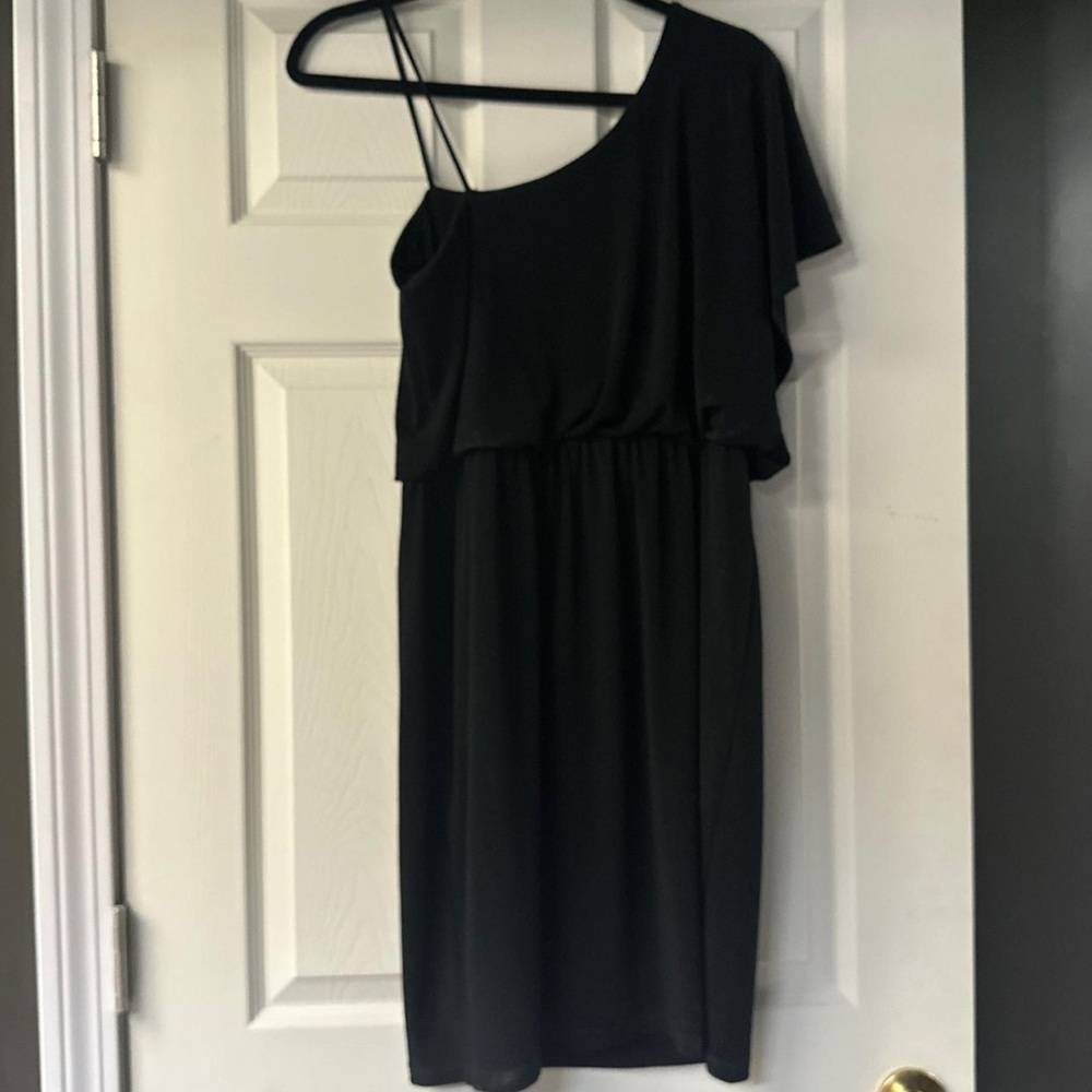 women’s size l0 Valerie Bertinelli black one-shoulder dress. - Picture 2 of 3
